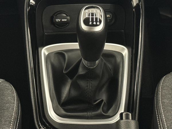 2021-Kia-Sonet-15-EX image:7