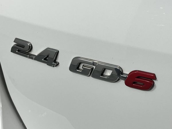 2024-Toyota-Fortuner-24-GD-6-RB image:8