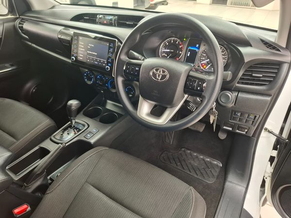 2025-Toyota-Hilux-24-GD-6-Raider-4x4-Auto-Double-Cab image:8