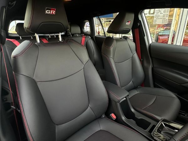 2026-Toyota-Corolla-Cross-18-GR-S image:18