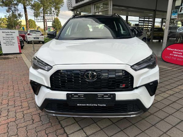 2026-Toyota-Corolla-Cross-18-GR-S image:1