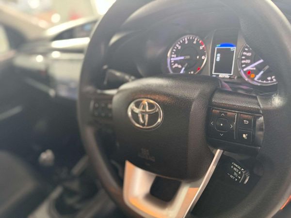 2023-Toyota-Hilux-24-GD-6-Raised-Body-Raider-Double-Cab image:12