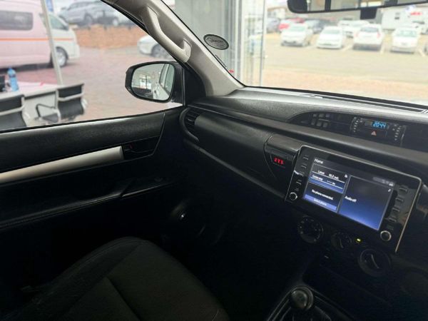 2023-Toyota-Hilux-24-GD-6-Raised-Body-Raider-Double-Cab image:15