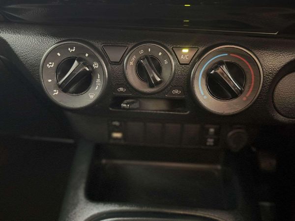 2023-Toyota-Hilux-24-GD-6-Raised-Body-Raider-Double-Cab image:18