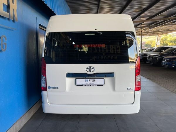 2024-Toyota-Quantum-28-GL-14-Seat image:9
