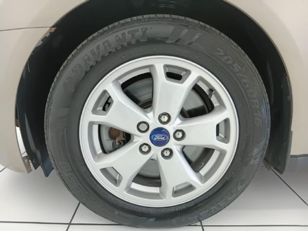 2015-Ford-Tourneo-Connect-Grand-16-TDCi-Titanium-LWB image:13