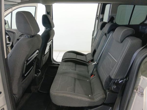 2015-Ford-Tourneo-Connect-Grand-16-TDCi-Titanium-LWB image:8