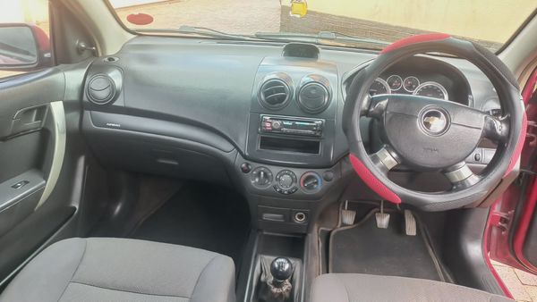 2007-Chevrolet-Aveo-15-LS-Sedan image:3