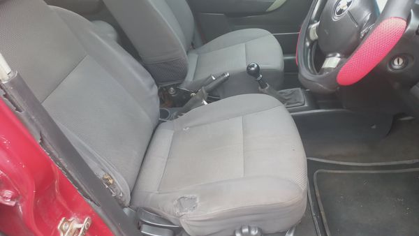 2007-Chevrolet-Aveo-15-LS-Sedan image:4