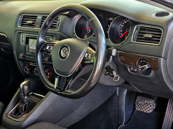2018-Volkswagen-Jetta-GP-14-TSI-Comfortline-Auto image:11