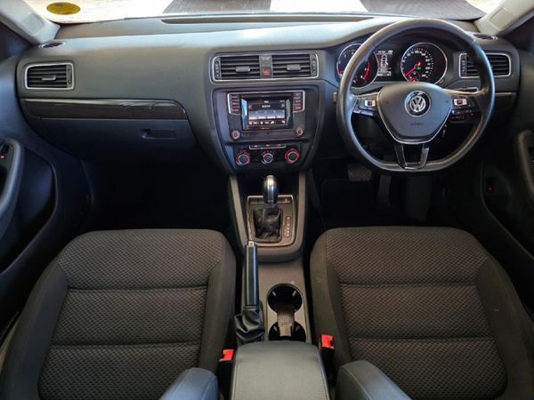 2018-Volkswagen-Jetta-GP-14-TSI-Comfortline-Auto image:17