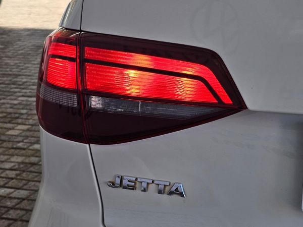 2018-Volkswagen-Jetta-GP-14-TSI-Comfortline-Auto image:8