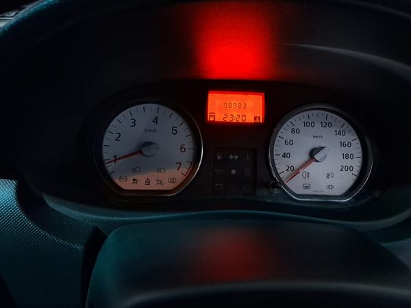 2024-Nissan-NP200-16-AC-Safety-Pack image:10
