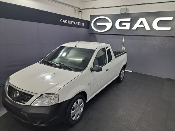 2024-Nissan-NP200-16-AC-Safety-Pack image:1