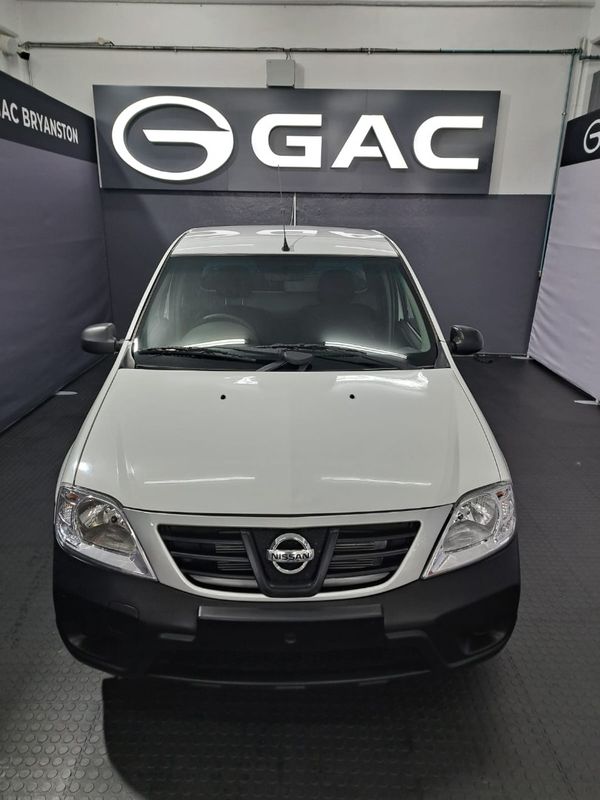 2024-Nissan-NP200-16-AC-Safety-Pack image:3
