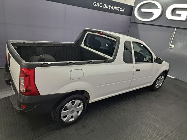 2024-Nissan-NP200-16-AC-Safety-Pack image:5