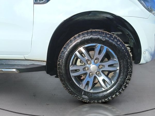 2019-Ford-Everest-20D-Bi-Turbo-LTD-4x4-Auto image:9