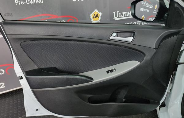 2016-Hyundai-Accent-16-GLS-Fluid-Auto image:11