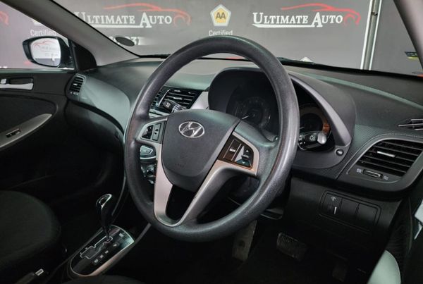 2016-Hyundai-Accent-16-GLS-Fluid-Auto image:12