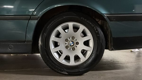 1996-BMW-7-Series-740i-Auto image:26