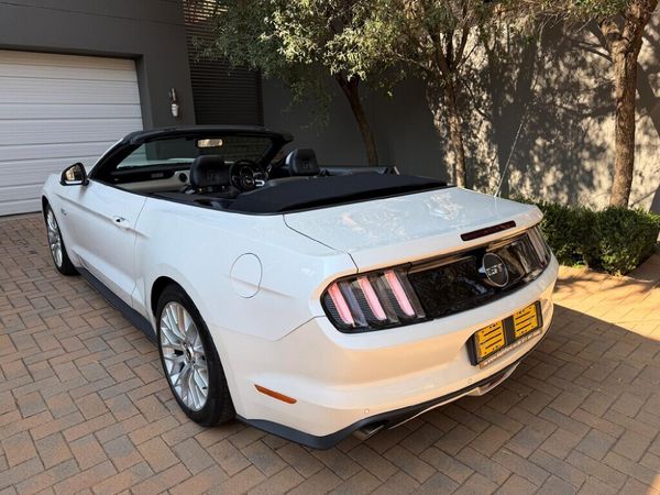 2018-Ford-Mustang-50-GT-Convertible-Auto image:15
