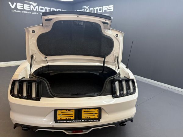 2018-Ford-Mustang-50-GT-Convertible-Auto image:17