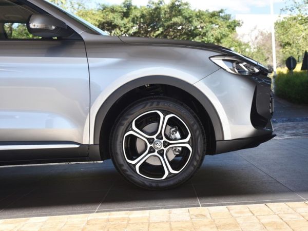 2026-MG-ZS-PRO-15T-Com-CVT-Auto image:8