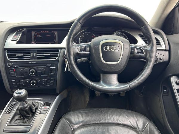 2008-Audi-A4-20-TDI-Attraction image:8