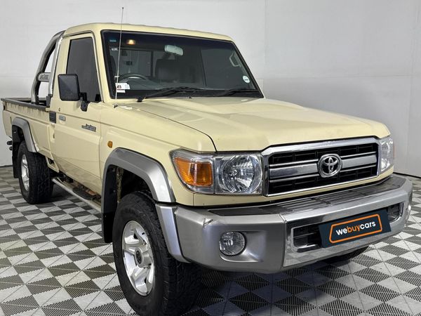 2021-Toyota-Land-Cruiser-79-42-D-Single-Cab image:12