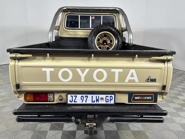 2021-Toyota-Land-Cruiser-79-42-D-Single-Cab image:14
