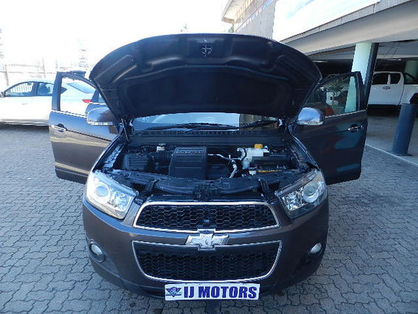 2014-Chevrolet-Captiva-24-LT-Auto image:15