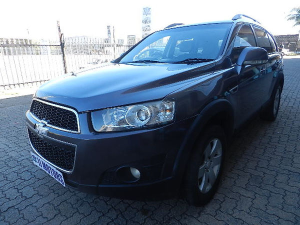 2014-Chevrolet-Captiva-24-LT-Auto image:1