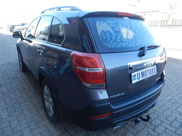 2014-Chevrolet-Captiva-24-LT-Auto image:5