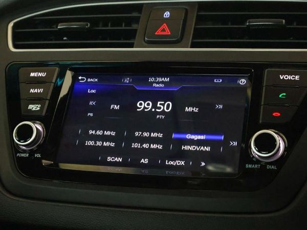 2021-Hyundai-i20-12-Motion image:16