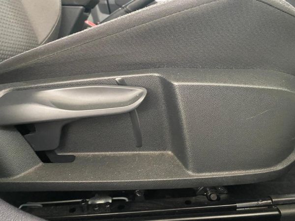 2022-Volkswagen-Taigo-10-TSI-Life-Auto image:23