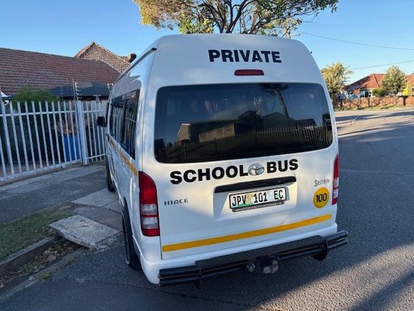 2021-Toyota-Quantum-DIESEL-HIACE-16-SEATER-25-D-4D-SESFIKILE image:13