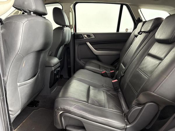 2017-Ford-Everest-22-TDCi-XLT image:3
