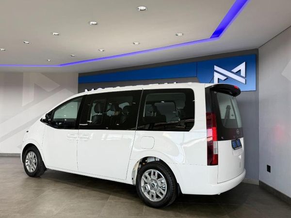 2025-Hyundai-Staria-22D-Executive-Auto-9-Seater image:3