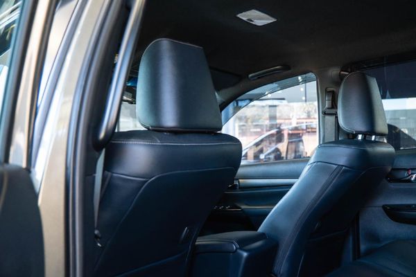 2023-Toyota-Hilux-28-GD-6-Raised-Body-Legend-RS-Auto-Double-Cab image:17