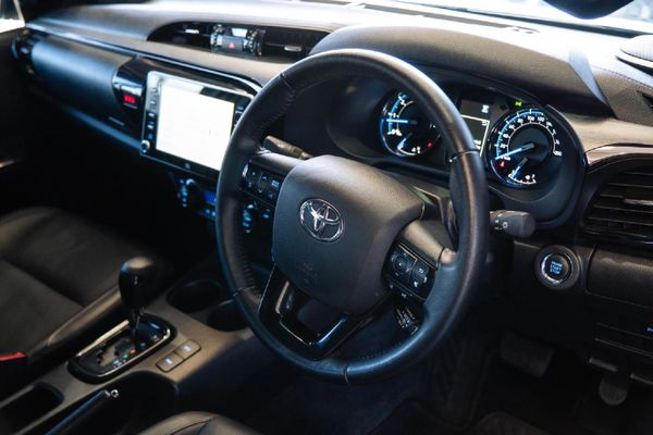 2023-Toyota-Hilux-28-GD-6-Raised-Body-Legend-RS-Auto-Double-Cab image:23