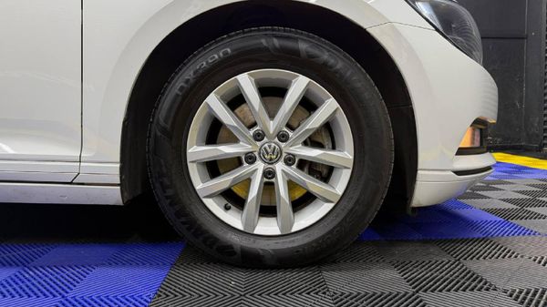 2016-Volkswagen-Passat-14-TSI-Comfortline-Auto image:19