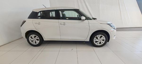 2023-Suzuki-Swift-12-GLX-Auto image:2