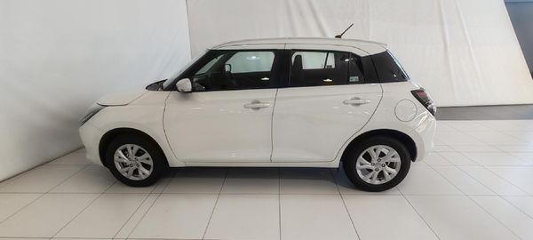 2023-Suzuki-Swift-12-GLX-Auto image:3