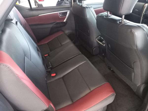 2026-Toyota-Fortuner-28-GD-6-RB-Auto image:7