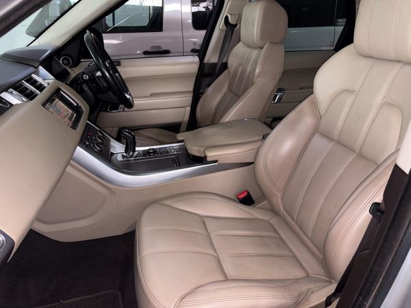 2014-Land-Rover-Range-Rover-Sport-30-SDV6-HSE image:4