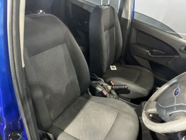 2014-Ford-Figo-14-TDCi-Ambiente image:4