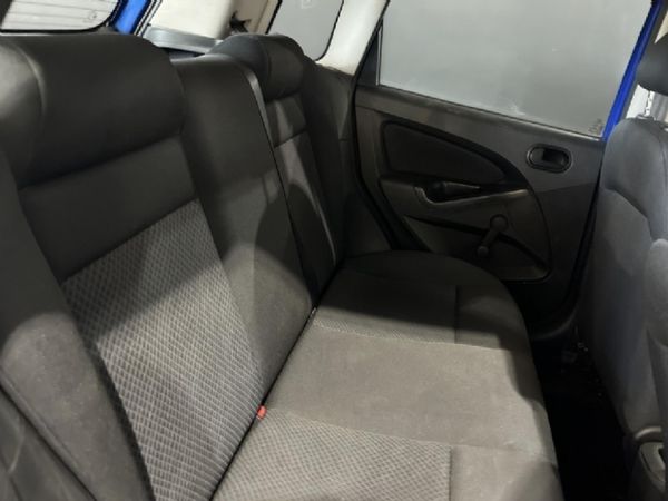 2014-Ford-Figo-14-TDCi-Ambiente image:6
