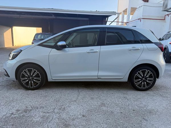 2023-Honda-Fit-15-Executive-CVT image:3