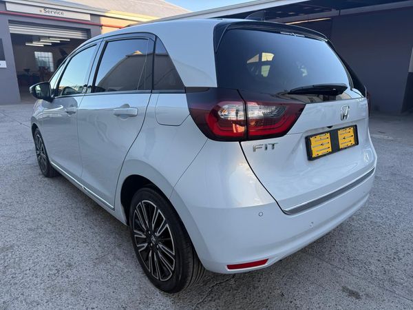 2023-Honda-Fit-15-Executive-CVT image:4