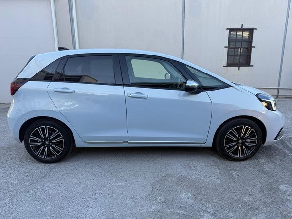 2023-Honda-Fit-15-Executive-CVT image:7